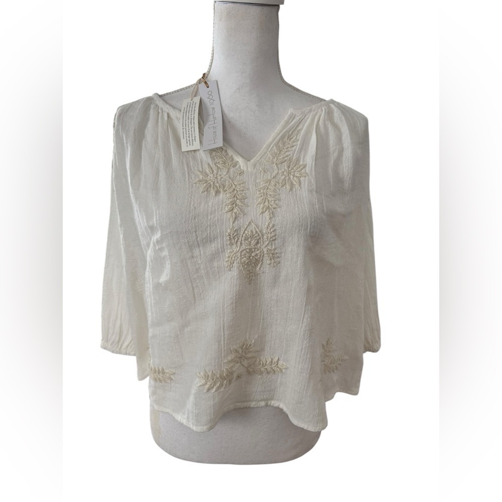 House of Harlow 1960 Split Neck Embroidered Blouse. Size S new with tags